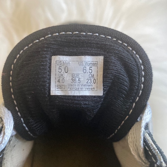 Vans Old Skool Unisex Used Shoes - Picture 3 of 3